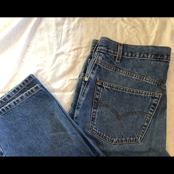 Vintage Levi’s Mom Jeans | W38 L31 - Picture 2 of 4